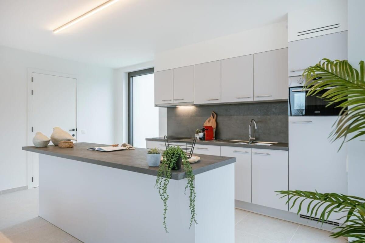 Huswell - Apartment With Two Large Terraces Zedelgem Exteriör bild
